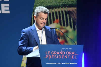 Le secr&eacute;taire national du PCF, Fabien Roussel