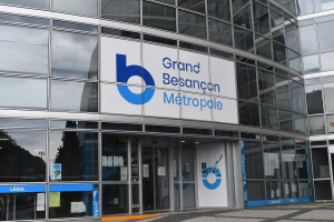 Grand Besan&ccedil;on : une nouvelle campagne de r&eacute;novation des abribus Ginko