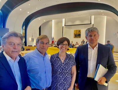 Hausse des prix des cantines et de l&rsquo;h&eacute;bergement dans les lyc&eacute;es  : R&eacute;action &agrave; droite