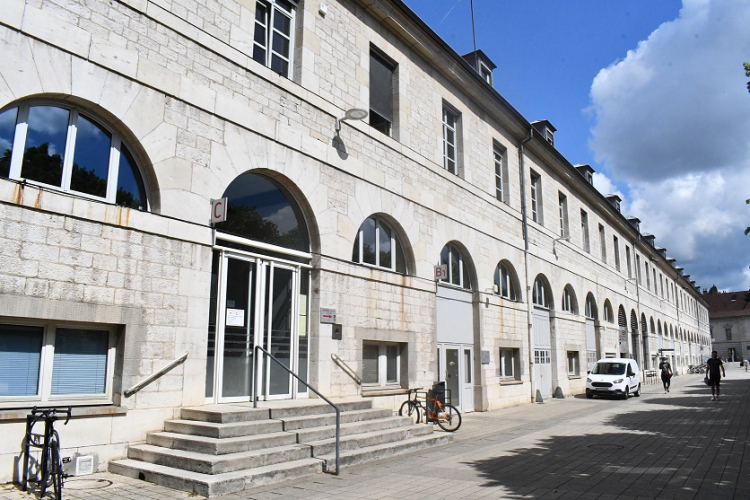 La Ville de Besançon ferme en urgence le square Saint Amour