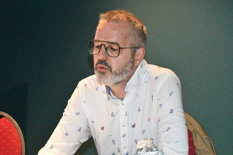 Grand Pontarlier : Bertrand Guinchard critique la hausse des indemnit&eacute;s et r&eacute;clame plus de transparence
