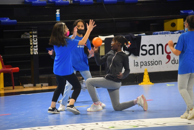 Hand f&eacute;minin : 70 filles engag&eacute;es dans un tournoi p&eacute;riscolaire au Palais des Sports