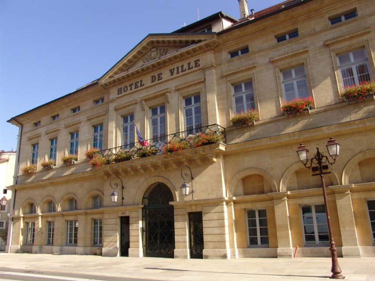 Pontarlier : pas de verbalisation dans les nouvelles zones bleues avant 2027