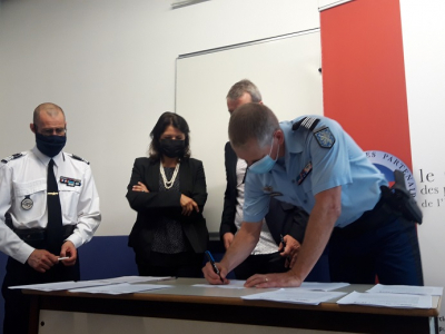 Signature de la convention ce matin &agrave; Besan&ccedil;on 