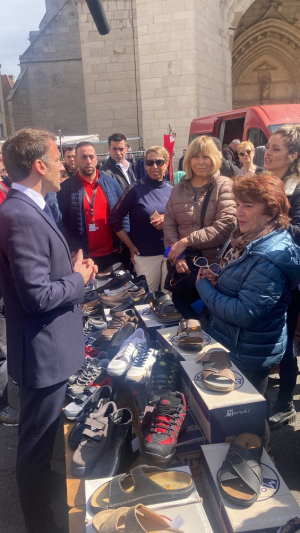 Doubs / Jura : Emmanuel Macron sur le marché de Dole