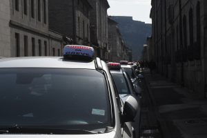 Besançon / prix de l’essence  : les taxis renouvellent leur opération escargot