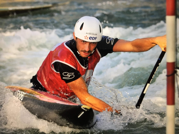 Mondiaux : la médaille d&#039;or par équipes pour le kayakiste pontissalien Jules Bernardet
