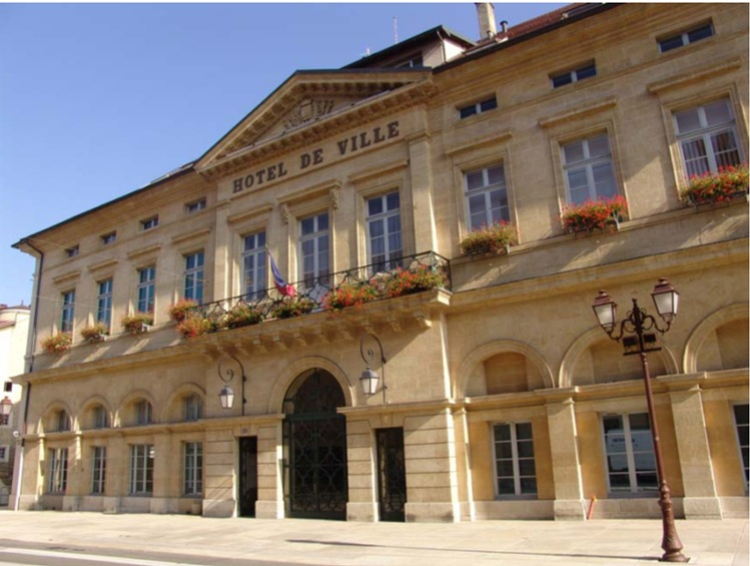 Vie locale : Pontarlier d&eacute;pose son dossier pour une Maison France Services