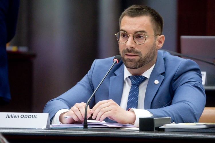 S&eacute;curit&eacute; dans les TER : Julien Odoul critique la campagne de la R&eacute;gion