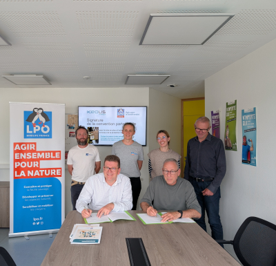 Laurent S&Eacute;N&Eacute;CAT, Directeur de Keolis Besan&ccedil;on Mobilit&eacute;s et Thierry VESZ, D&eacute;l&eacute;gu&eacute; g&eacute;n&eacute;ral Doubs-Jura de la LPO Bourgogne-Franche-Comt&eacute;.