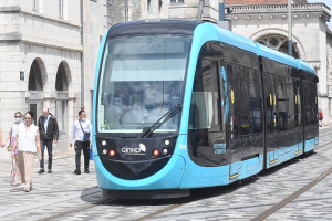 Besançon : entretien des grilles d&#039;eaux pluviales sur le tracé du tramway