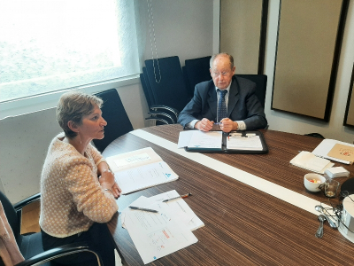 Michel Rivi&egrave;re, Pr&eacute;sident de  l&rsquo;Amicale des Frontaliers et Anne Barralis, Directrice r&eacute;gionale de l&rsquo;Urssaf Franche-Comt&eacute; 