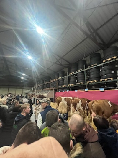 Doubs : une premi&egrave;re &eacute;quipe d&rsquo;agriculteurs partie &agrave; Paris