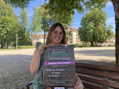 Margot, charg&eacute;e de communication de l'&eacute;v&egrave;nement 