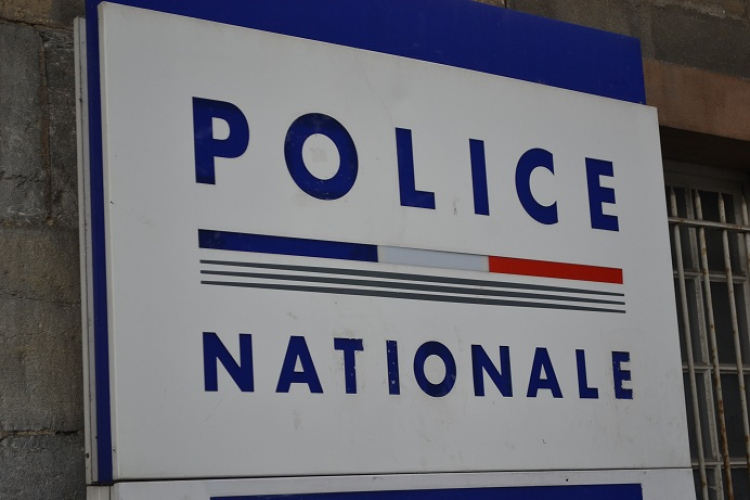 Besançon : Interpellé en possession d&#039;un revolver dans une voiture