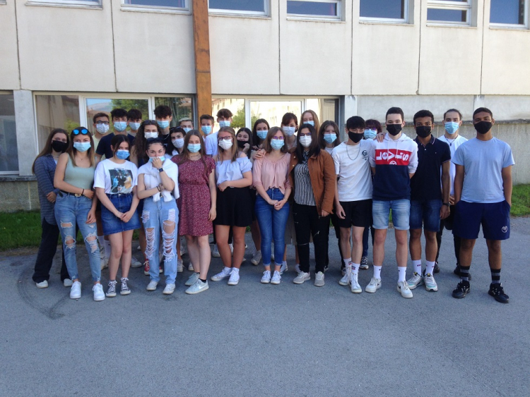 Pontarlier : Des lycéens de Xavier Marmier remportent le concours de « Unes » numériques