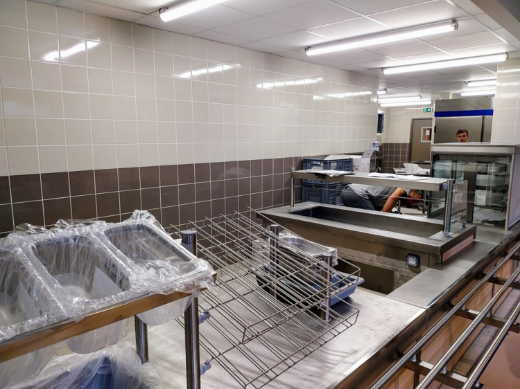 Préparation de la rentrée scolaire et rénovations à Besançon