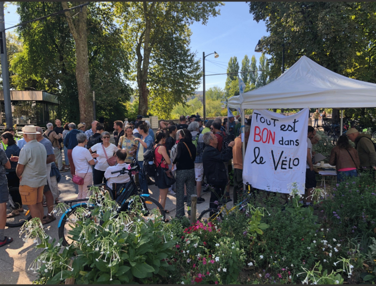 Besan&ccedil;on : l&rsquo;AVB mobilis&eacute;e contre le retour des voitures sur le pont de la R&eacute;publique