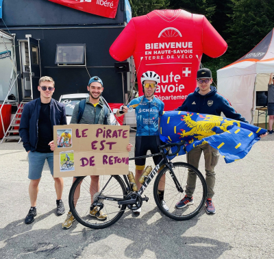 J&eacute;r&eacute;my et ses soutiens 