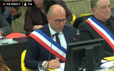 Besan&ccedil;on : un premier conseil municipal sous haute tension pour Ludovic Fagaut