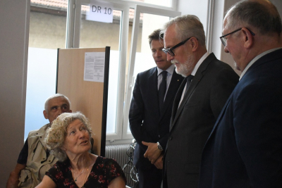 Jean-Fran&ccedil;ois Colombet, pr&eacute;fet du Doubs. Beno&icirc;t Vuillemin, maire de Sa&ocirc;ne. 