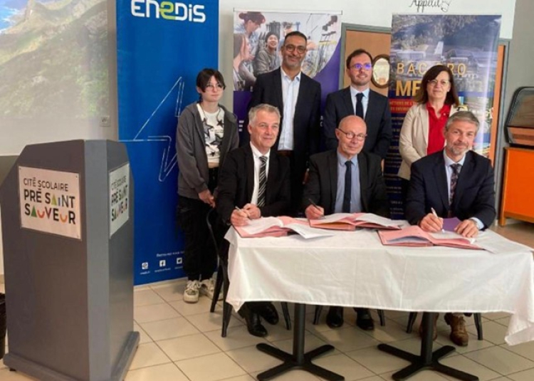 Former les talents de demain : lancement de la classe &laquo; r&eacute;seaux &eacute;lectriques &raquo; du Jura