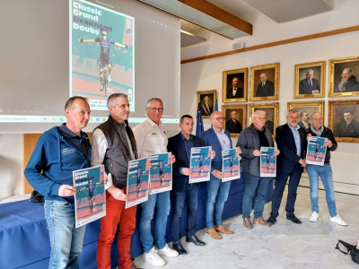 Pr&eacute;sentation de la course ce matin &agrave; l'H&ocirc;tel de Ville de Besan&ccedil;on 