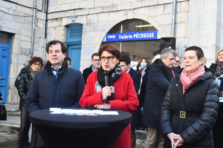 Présidentielle 2022 : 122 élus doubistes apportent leur soutien à Valérie Pécresse