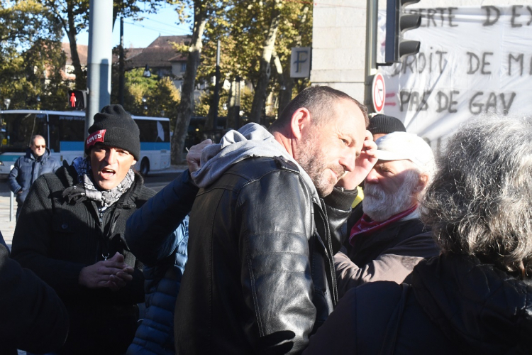 Besançon : Rassemblement en soutien à Frédéric Vuillaume