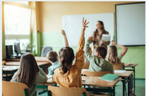 Arbois : parents et &eacute;lus mobilis&eacute;s contre une fermeture de classe &agrave; l&rsquo;&eacute;cole publique