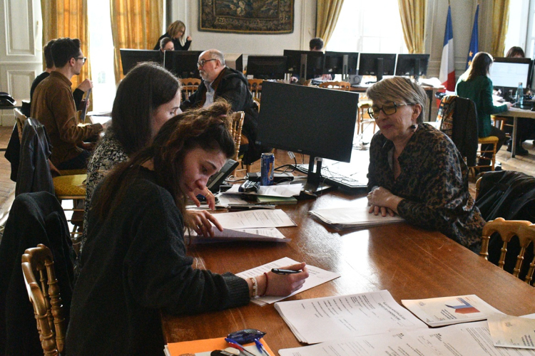 Municipales 2026 : ouverture du d&eacute;p&ocirc;t des listes, parit&eacute; g&eacute;n&eacute;ralis&eacute;e et fin du panachage