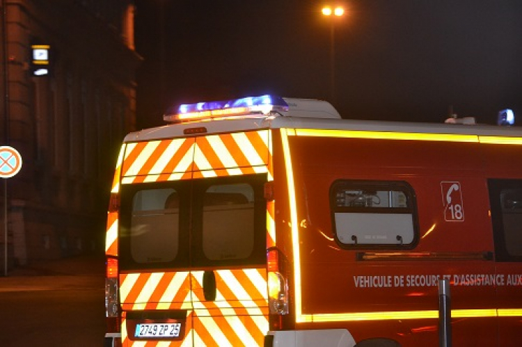Besançon : Une mobylette s&#039;embase dans une cave. 12 personnes relogées
