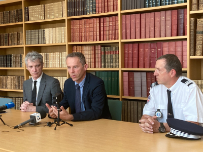 Enseignante menac&eacute;e avec une arme : Le parquet demande le placement sous contr&ocirc;le judiciaire des deux mineurs