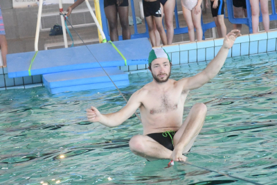 Besan&ccedil;on : La piscine ne tient qu&rsquo;&agrave; un fil