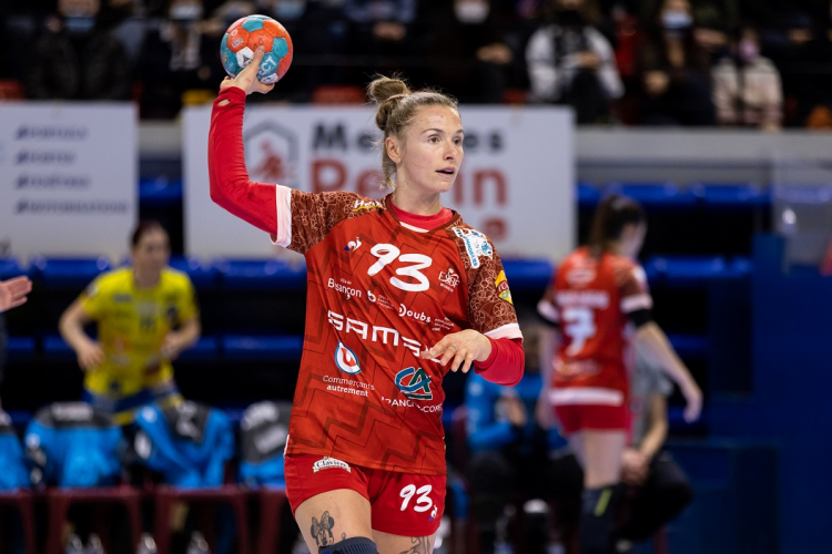 Handball féminin : line Onu quitte l&#039;ESBF