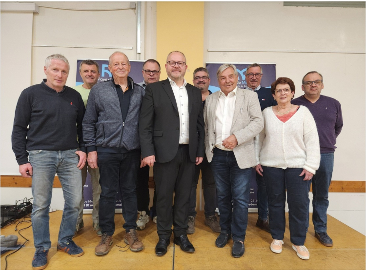 Franck Villemain largement r&eacute;&eacute;lu &agrave; la t&ecirc;te de la Communaut&eacute; de Communes du Pays de Ma&icirc;che