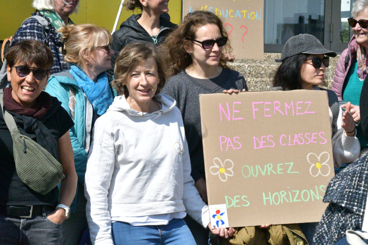 Doubs : 109 classes menac&eacute;es de fermeture, les enseignants se mobilisent