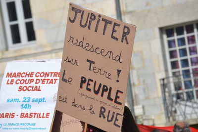Social et m&eacute;dico-social : Rassemblement devant la pr&eacute;fecture de Dijon