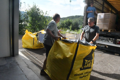Besan&ccedil;on : plus de 10 tonnes de marchandises et de mat&eacute;riels en partance pour l&rsquo;Ukraine
