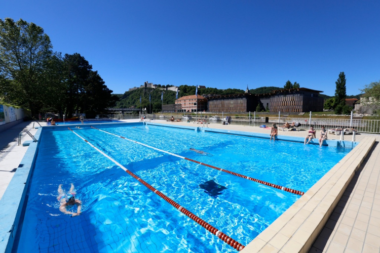 Besan&ccedil;on : la piscine Port-Joint rouvre ce samedi