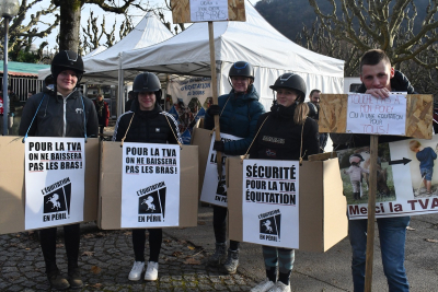 Centres &eacute;questres&nbsp;: Mobilisation des professionnels en Bourgogne Franche-Comt&eacute;