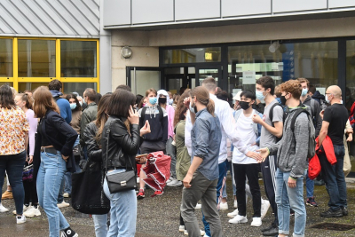 Bac 2021 : Ambiance au lyc&eacute;e Victor Hugo