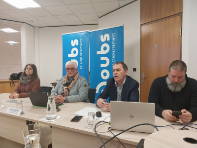 &Eacute;boulements &agrave; Besan&ccedil;on : Des blocs rocheux de plus de 800kg. La c&ocirc;te de Morre r&eacute;ouverte