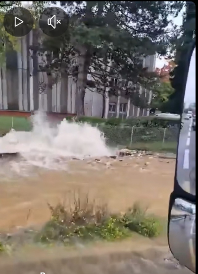 Rupture de canalisation : la RN 57 coup&eacute;e &agrave; Micropolis