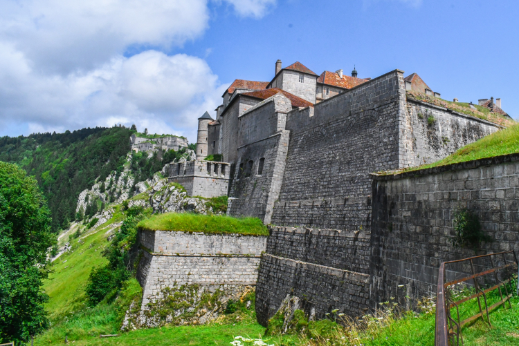 Ch&acirc;teau de Joux : deuxi&egrave;me phase des travaux jusqu'au 24 juillet