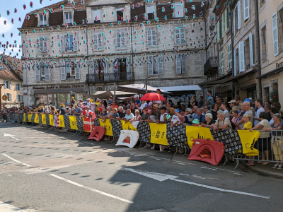 Arbois : retour en vid&eacute;o sur le passage du Tour de France