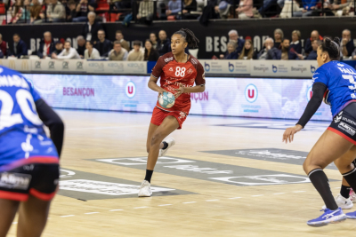 Laury Sidicina pr&ecirc;t&eacute;e &agrave; Palente Besan&ccedil;on Handball pour la saison prochaine