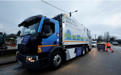 Grand Besan&ccedil;on M&eacute;tropole teste une benne &eacute;lectrique pour collecter les d&eacute;chets
