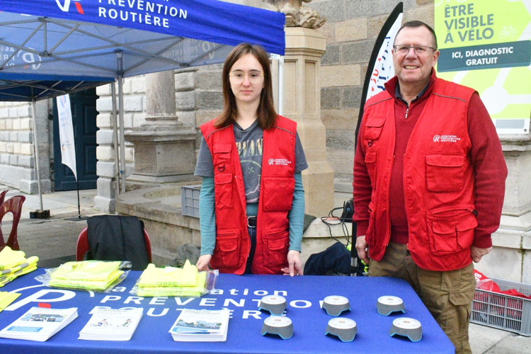 Voir et être vu : la prévention routière à l’heure d’automne