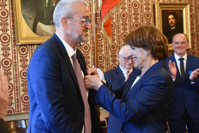 Patrock Genre a &eacute;t&eacute; d&eacute;cor&eacute; par Annie Genevard, ministre de l'Agriculture